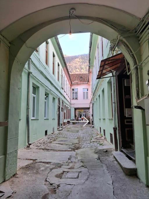 Sofia'S Home Comfy Studio In The Old Town براشوف المظهر الخارجي الصورة